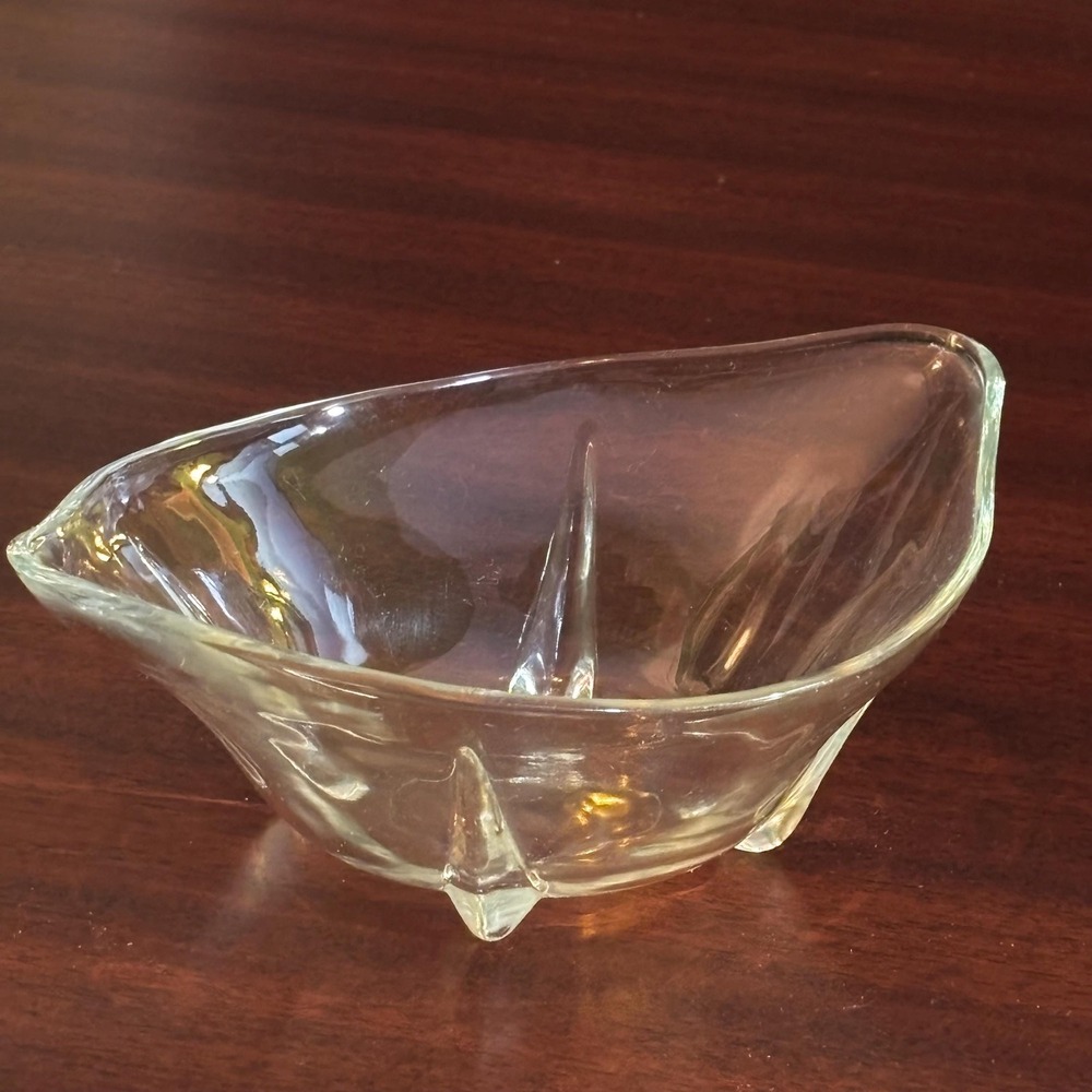 Anchor Hocking Swedish Modern Vintage Bowl – 8"x6"x3" – Teardrop Feet